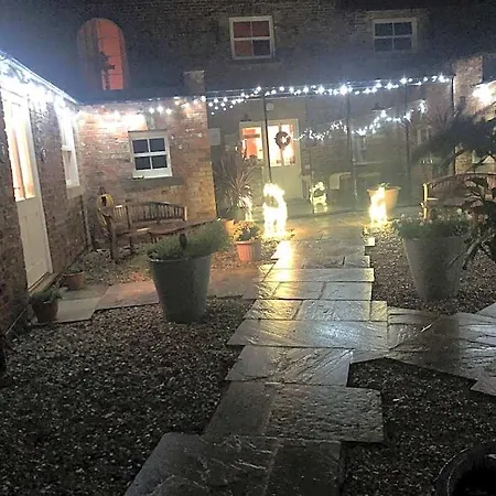 Newsham Grange Farm Bed & Breakfast Maunby